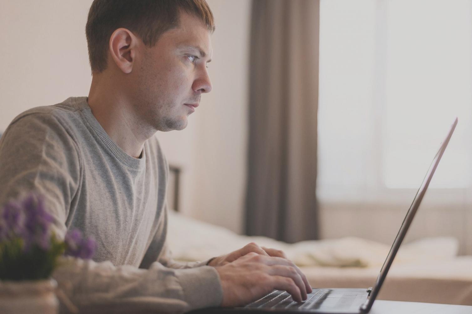 Wettbewerbsanalyse Dashboard mit Backlink-Profilen und Content-Strategien